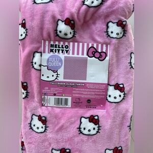 Hello Kitty Throw